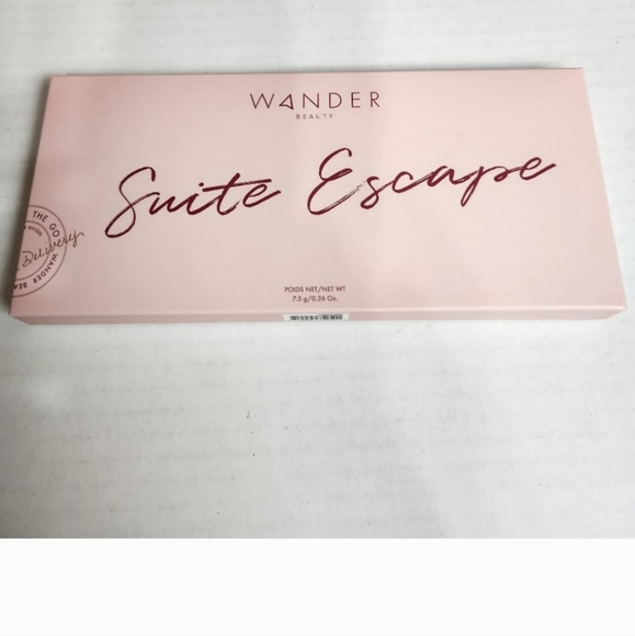 Wander Beauty Suite Escape Eye Shadow Palette - Picture 3 of 5
